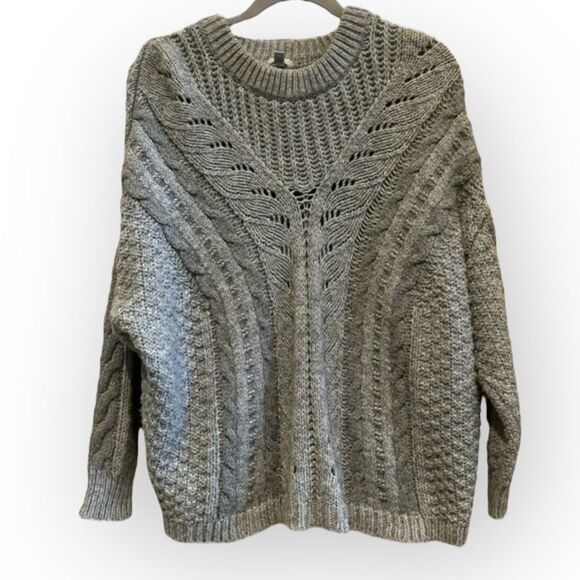 Ecote by Urban Outfitters Gray Chunky Knit Cable Sweater – Size M - Picture 1 of 4